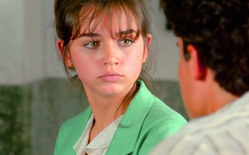 Descubra a Jornada de Ana de Armas em "Una Rosa de Francia" (2006).