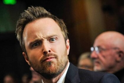 Aaron Paul no culto! Atuação chocante do ator no drama que explora a crise de fé.
