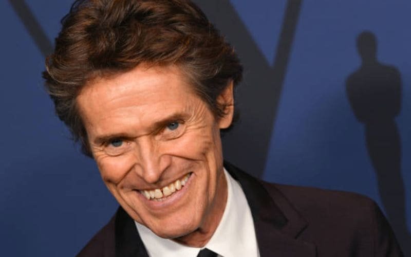A voz de Willem Dafoe é épica! Descubra como seu timbre secreto moldou.